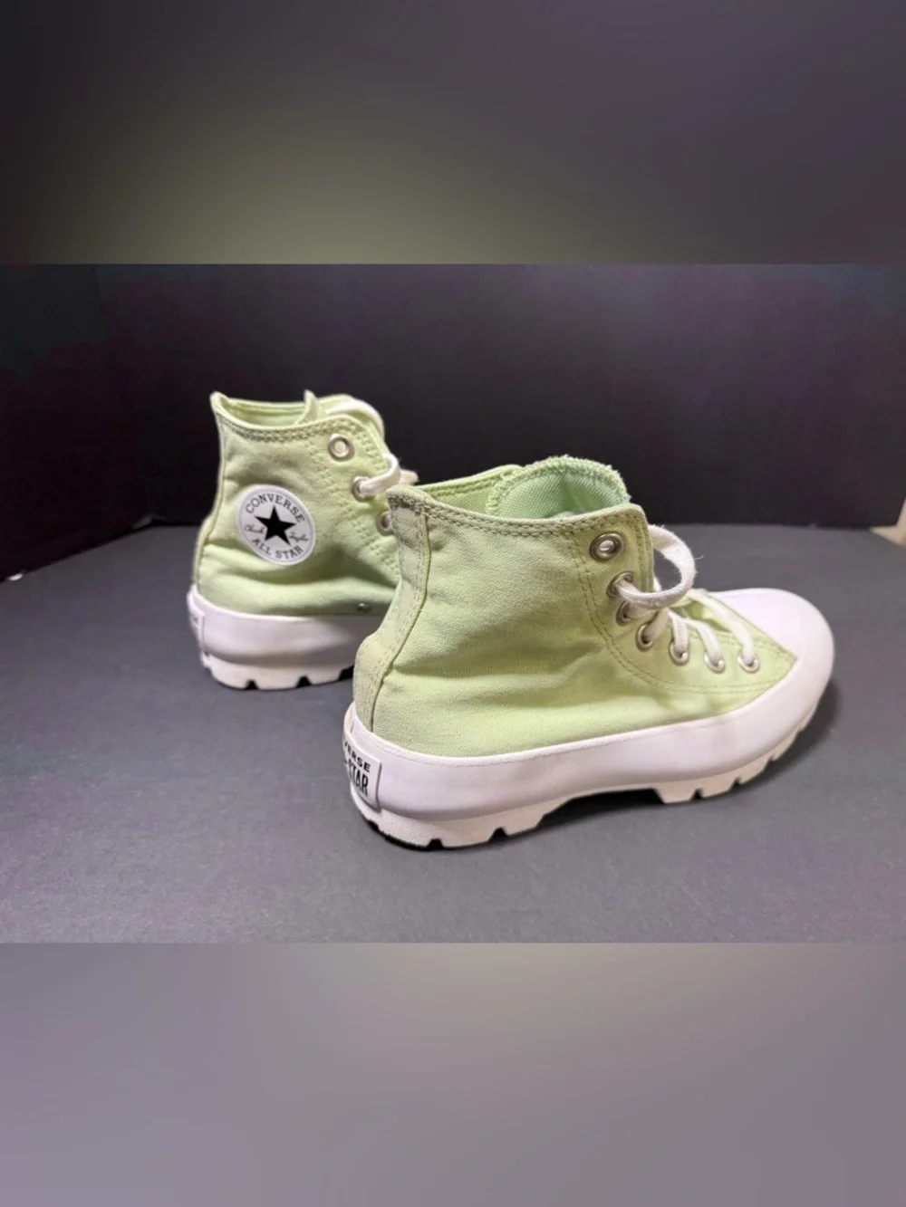 Converse Kids High Top chunky heel Sneakers in Pale Green and White sz 5.5